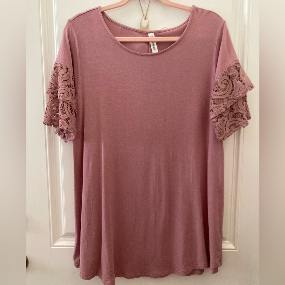 Zenana Women’s Double Lace Short Sleeve Top Mauve 1X